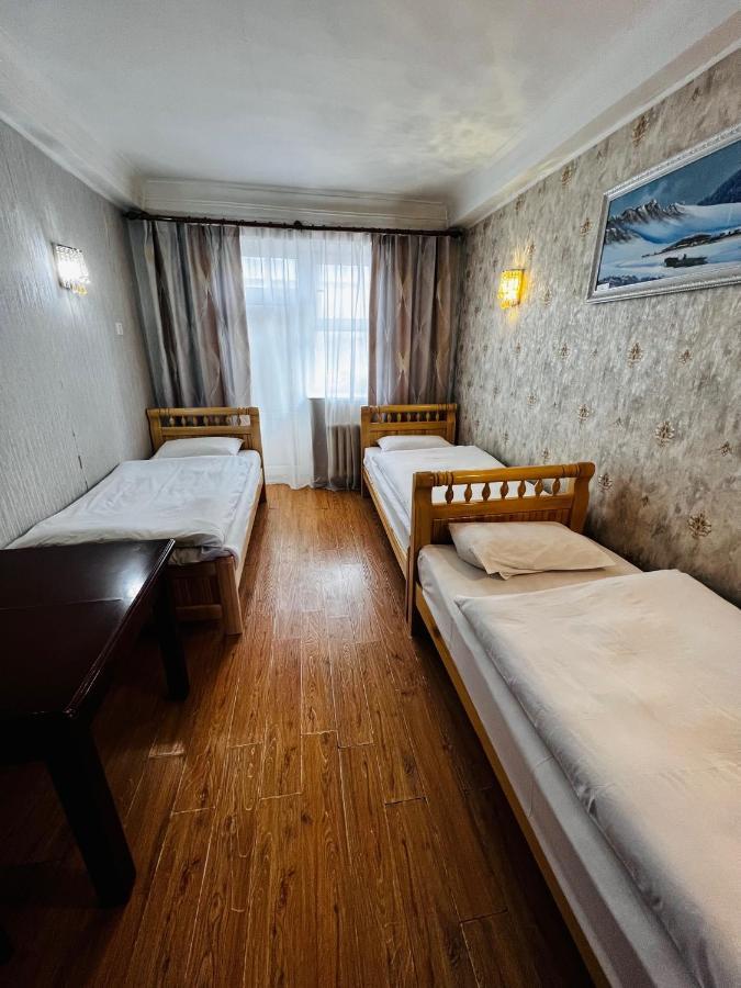 Khongor Guest House & Tours Ulaanbaatar Ngoại thất bức ảnh
